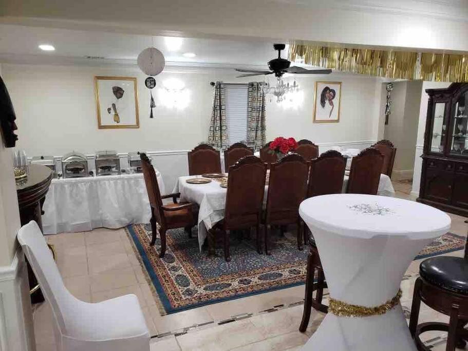 Entire Apartment Suite Family Singles Couples Nurses Dinners Business Meetings Lithonia Exterior photo